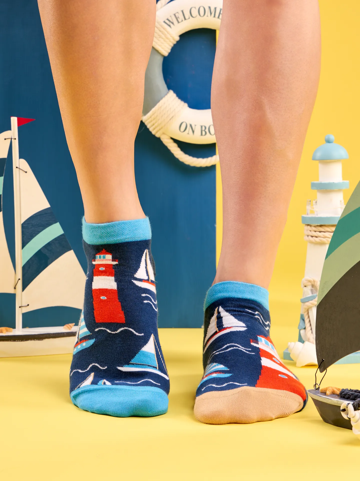 Lustige Knöchelsocken Leuchtturm und Segelboote - Image 4