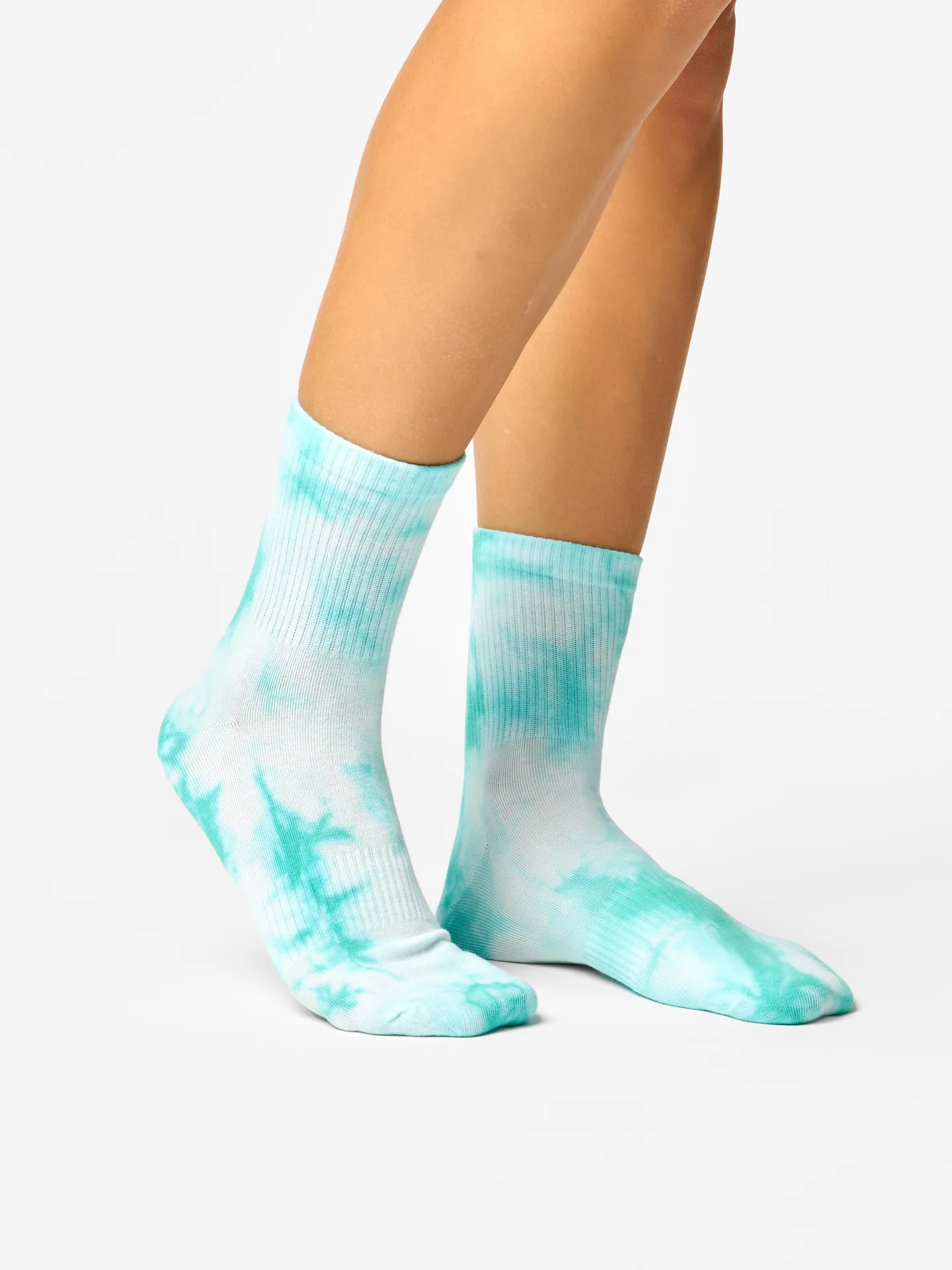Aquamaringrüne Crewsocken mit Tie-Dye-Effekt - Image 2