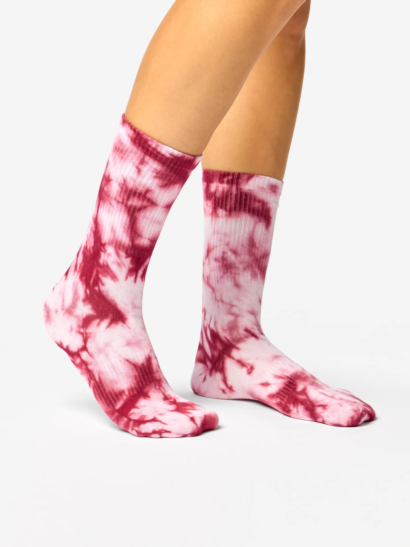 Burgunderrote gerippte Socken mit Tie-Dye-Effekt - Image 2