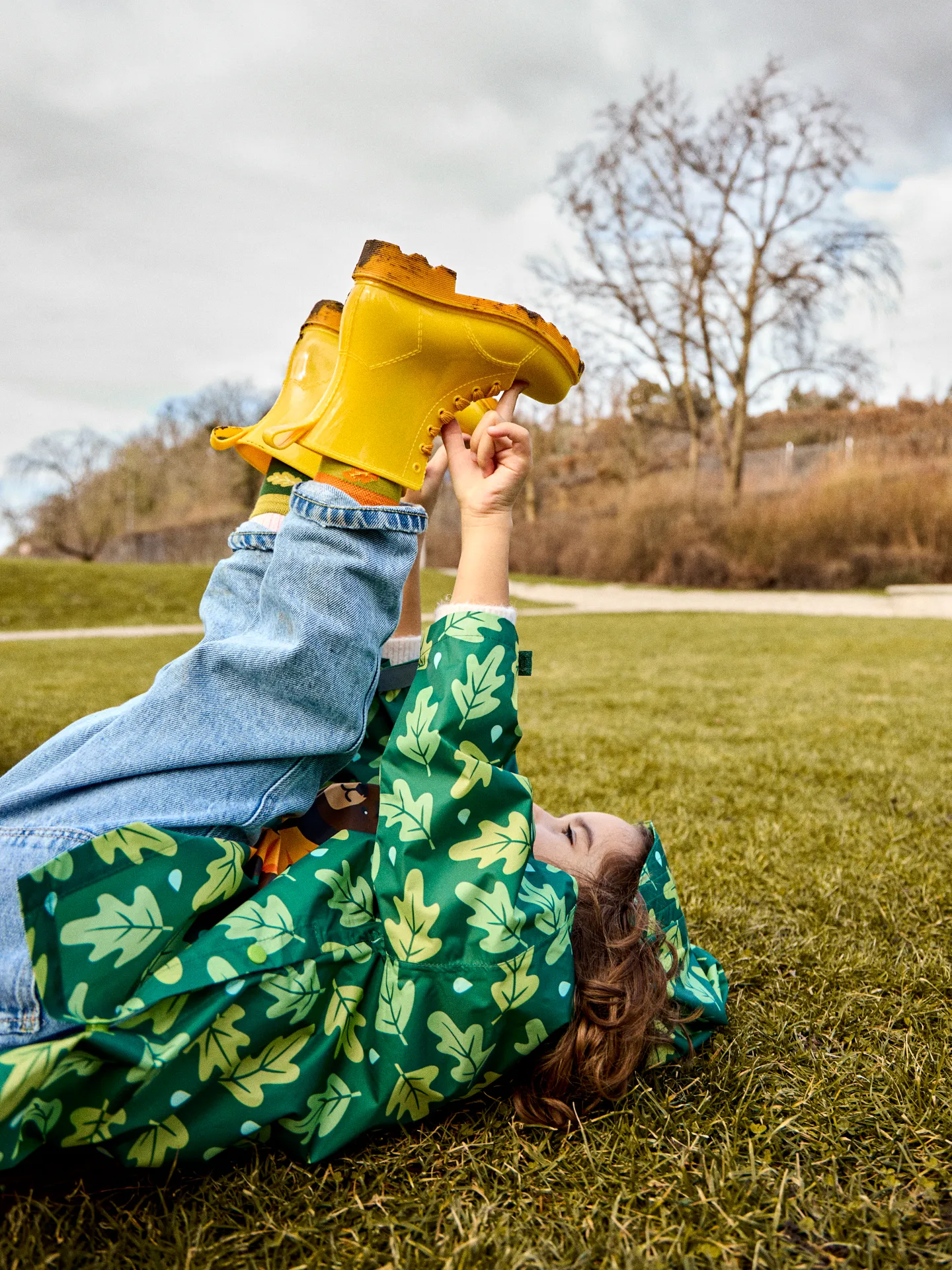 Lustige goldgelbe Regenstiefel für Kinder - Image 8