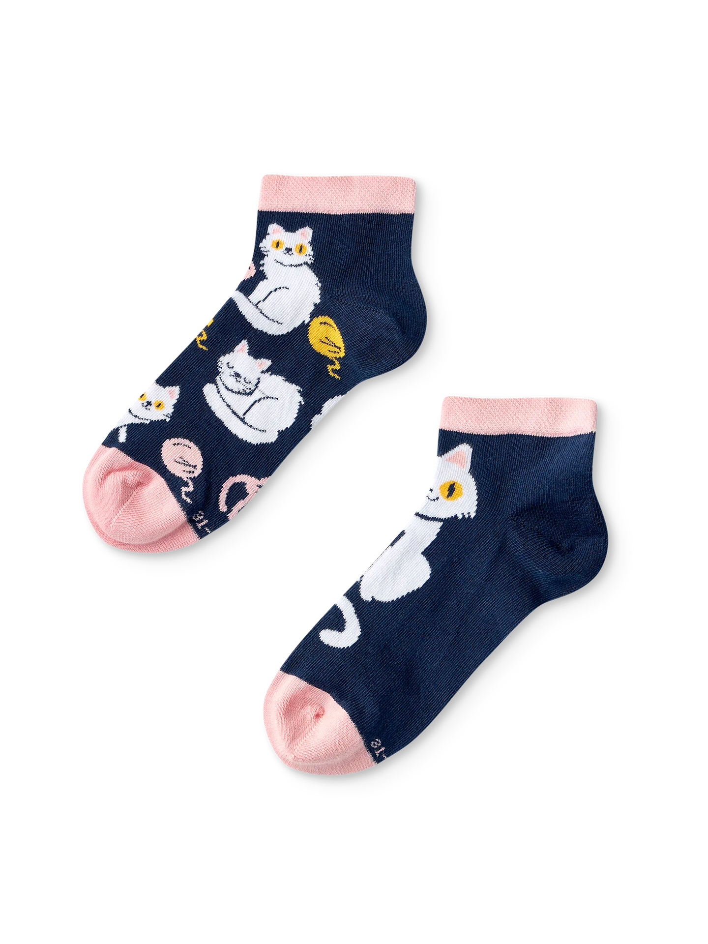 Lustige Knöchelsocken für Kinder Verspieltes Kätzchen