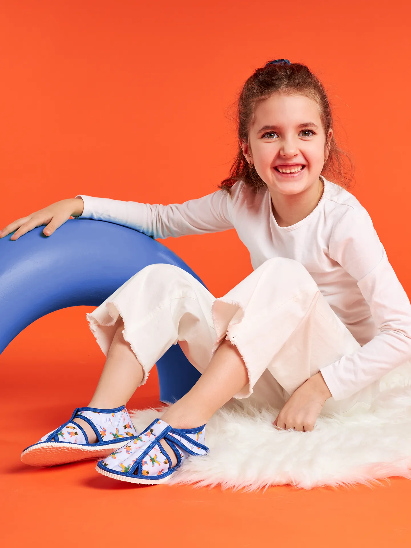 Geschlossene Hausschuhe für Kinder Winter mit einem Schneemann - Image 5