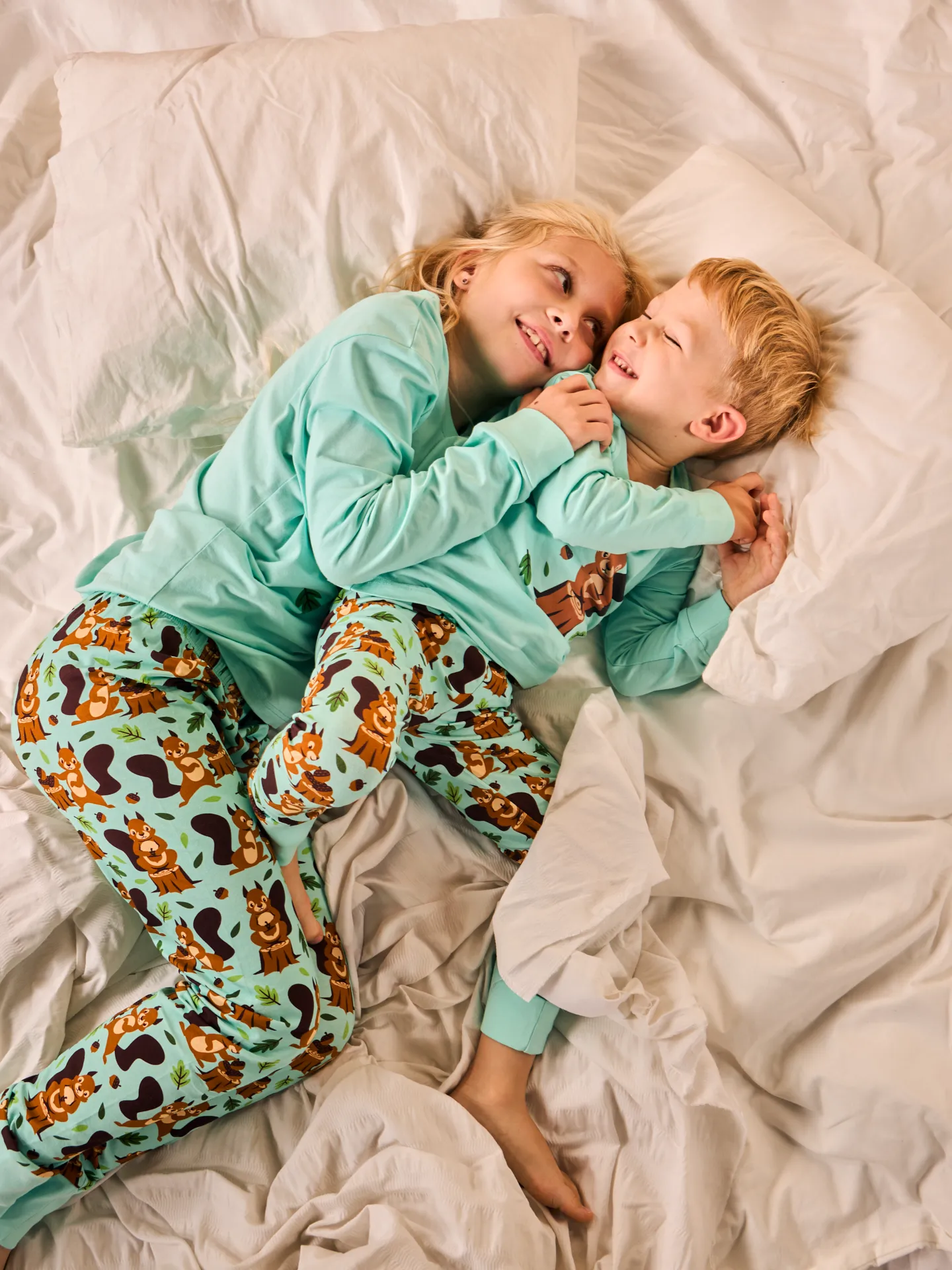 Lustiger Pyjama für Kinder Eichhörnchen im Wald - Image 5