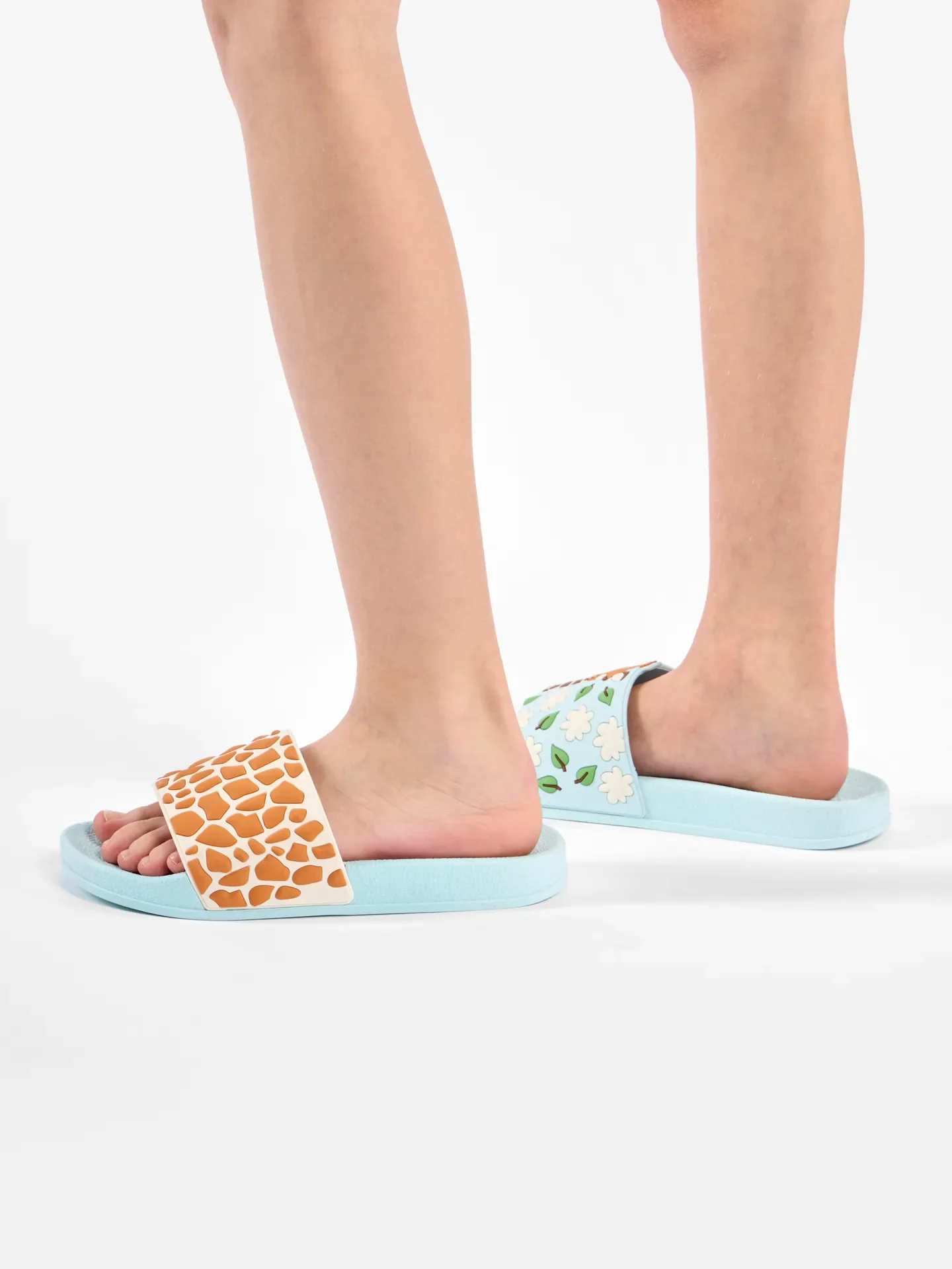 Lustige Pantoletten für Kinder Niedliche Giraffe - Image 5