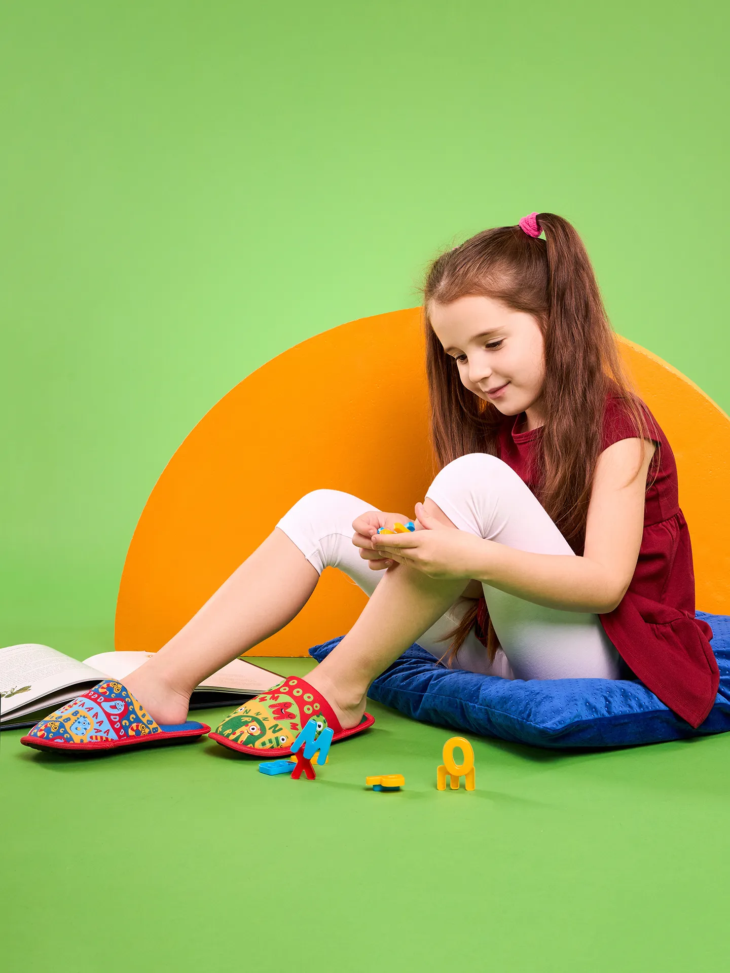 Lustige Hausschuhe für Kinder Erste Buchstaben - Image 4