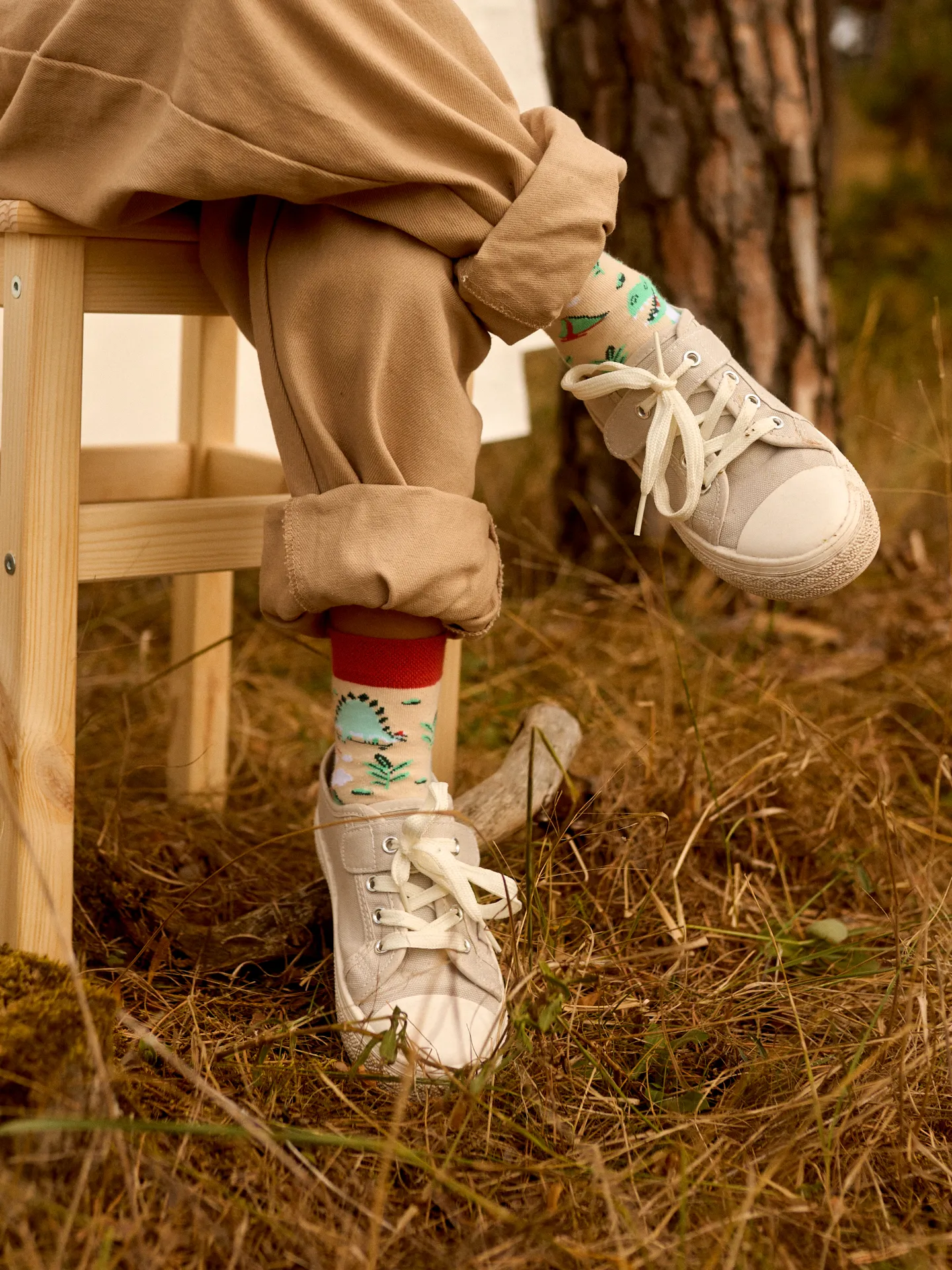 Lustige Kindersocken Dino-Skatepark - Image 4