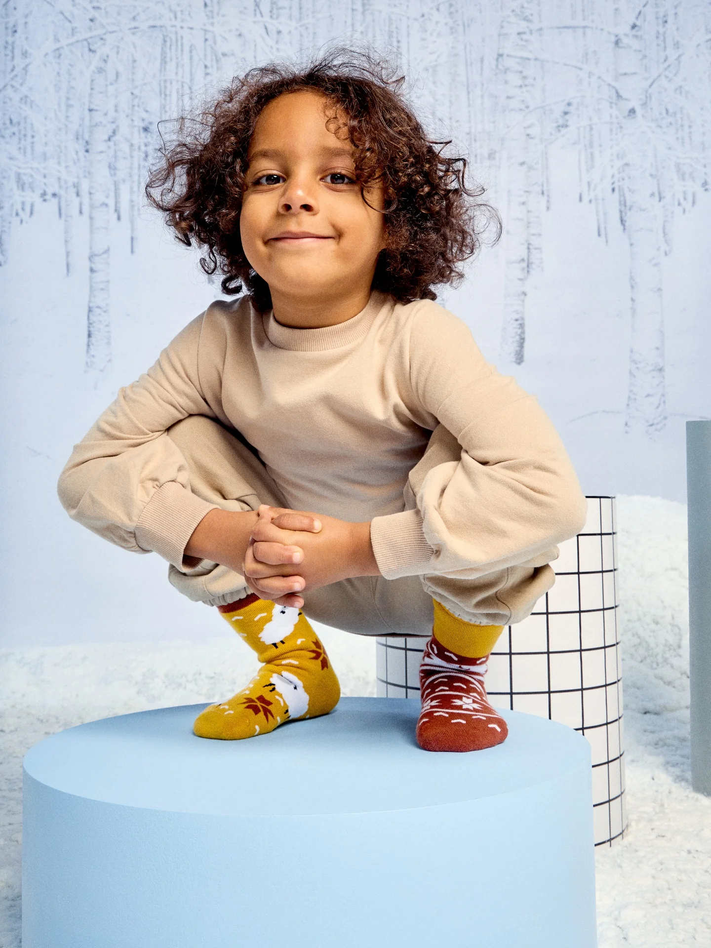 Lustige warme Socken für Kinder Schaf im Pullover - Image 2