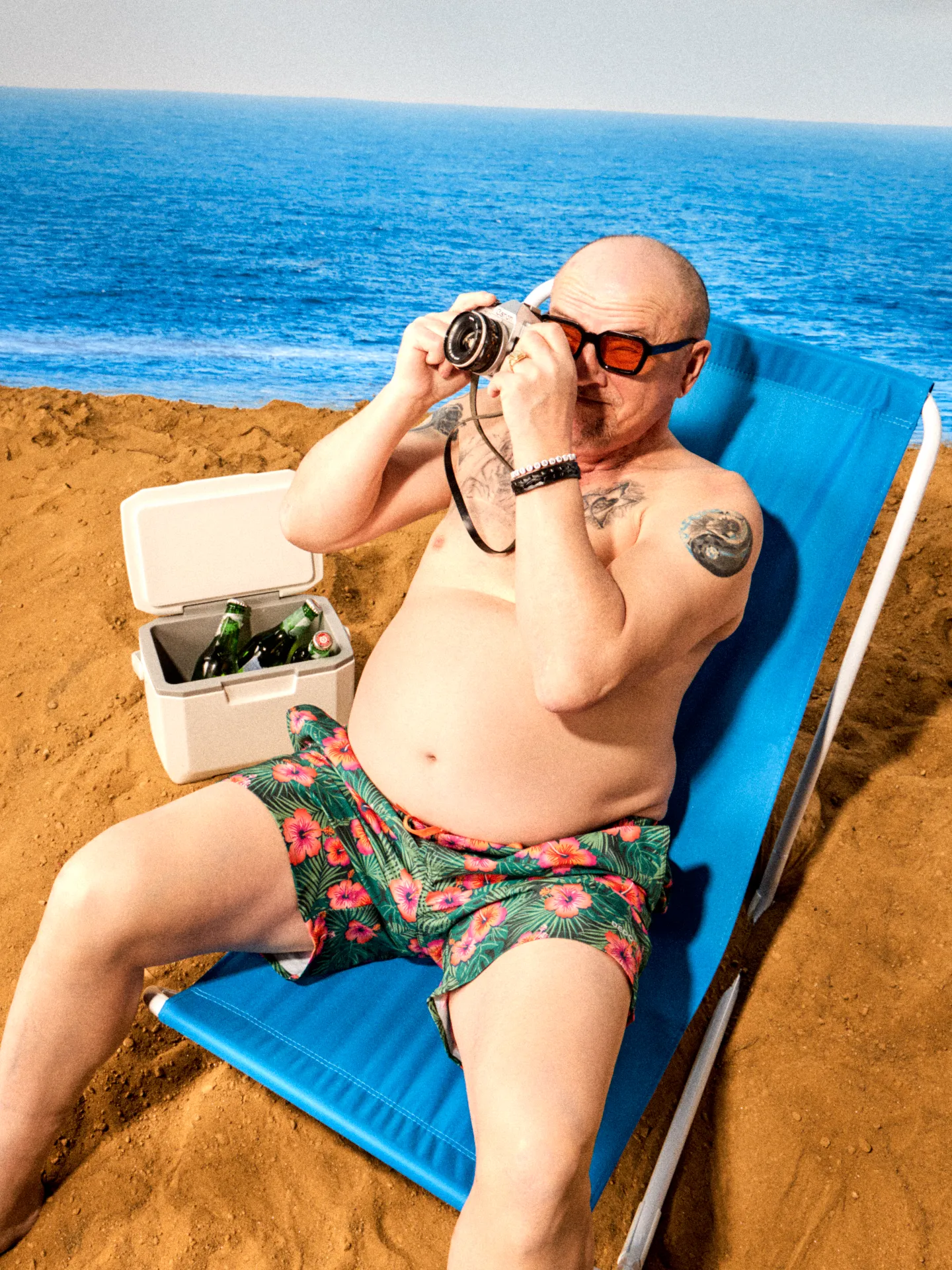 Lustige Badeshorts für Männer Hibiskus - Image 4