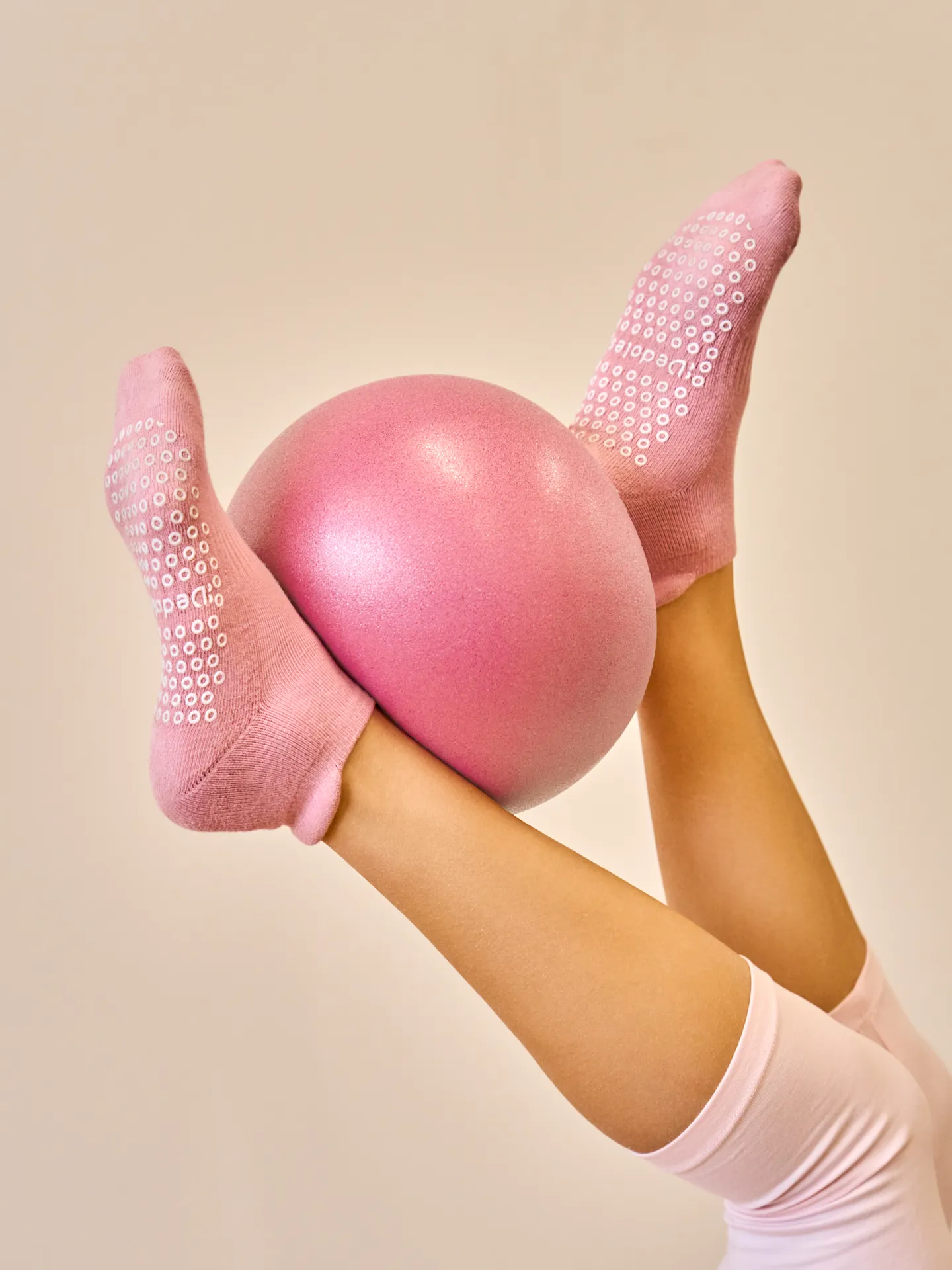 Alte Rose Pilates- & Yoga-Socken - Image 5