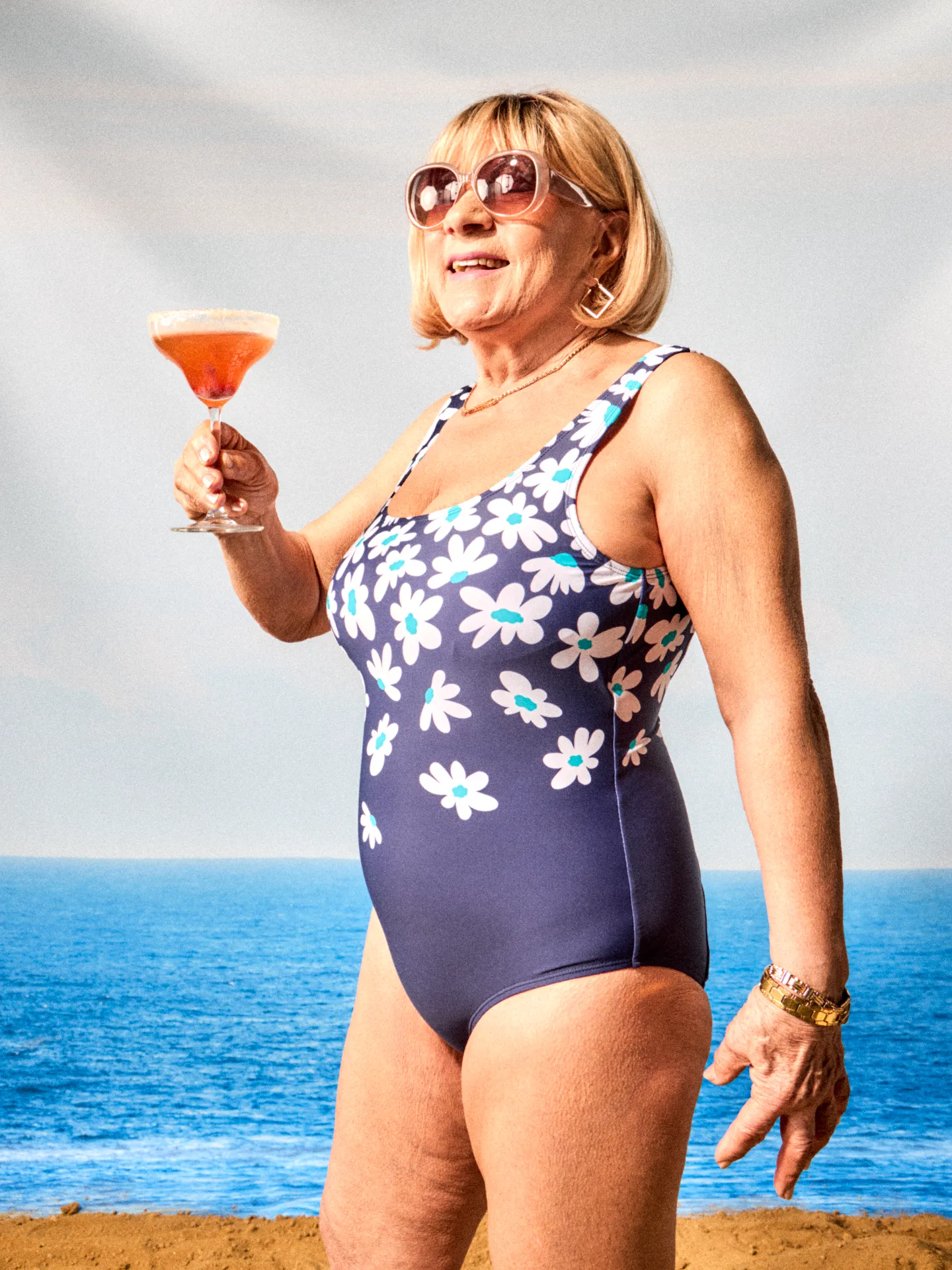 Lustiger einteiliger Badeanzug für Frauen Blaue Gänseblümchen - Image 2