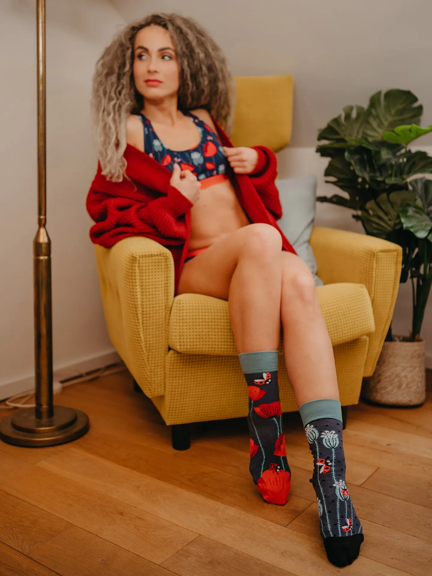 Lustige Socken Marienkäfer und Mohnblumen - Image 4
