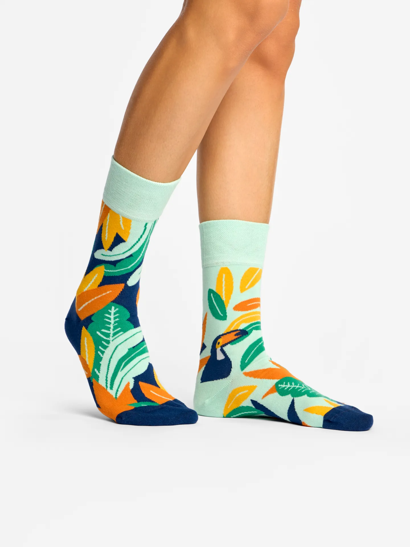 Lustige Socken Tukan und Blätter - Image 3