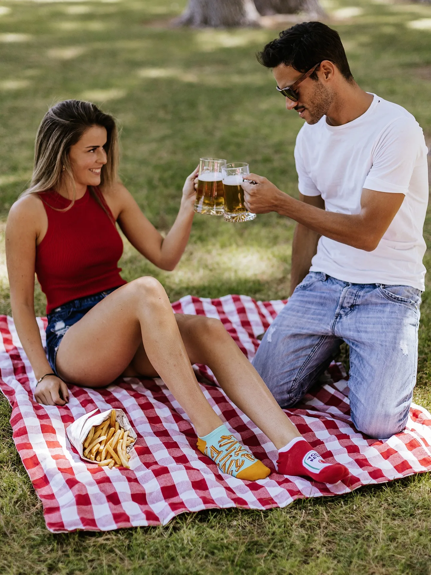 Lustige Sneakersocken Pommes mit Ketchup - Image 2