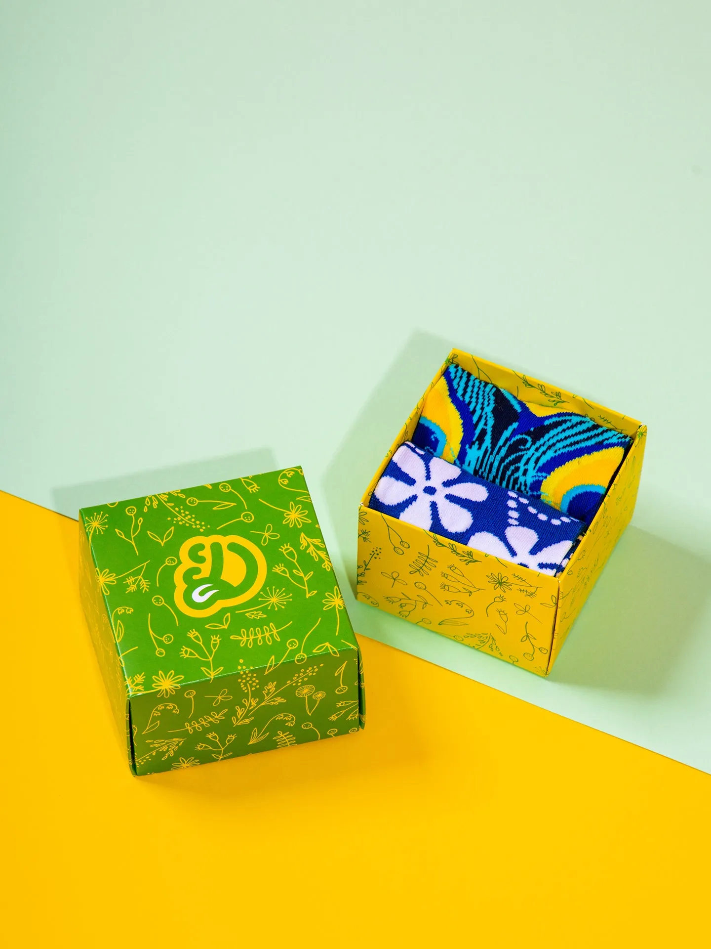 Quadratische Geschenkbox Frühlingsblumen - Image 5
