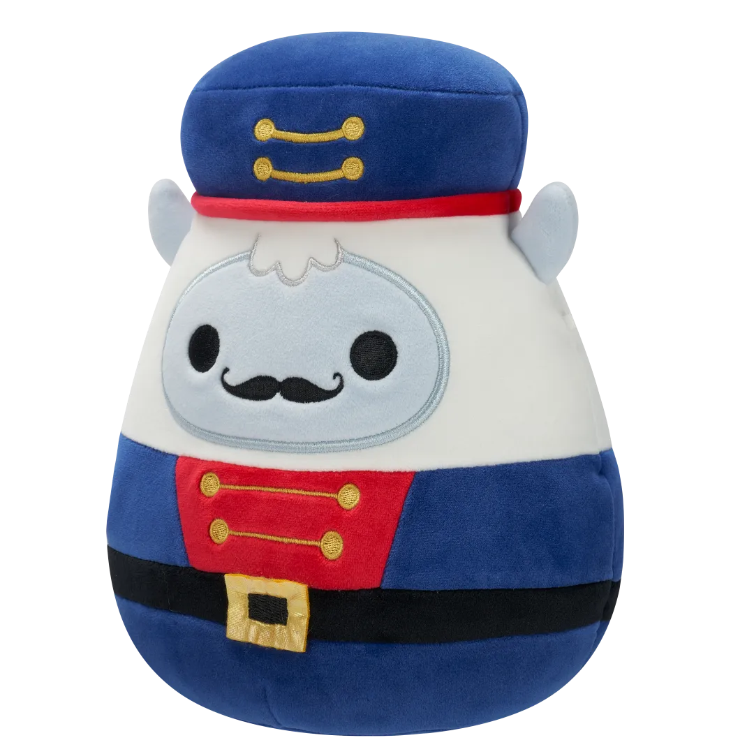 Squishmallows Juri der weiße Yeti im blauen Nussknacker-Outfit, 20 cm - Image 2